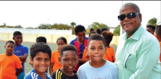 Nikiboko a titulá kampion