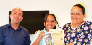 Shanthey Thomas ganadó apsoluto diktado na papiamentu