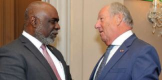 Van den Tweel a papia na Caribbean Business Hub