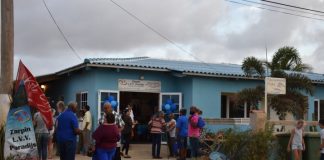 Zarpin L.V.V. Paradijs a kumpli promé lustro