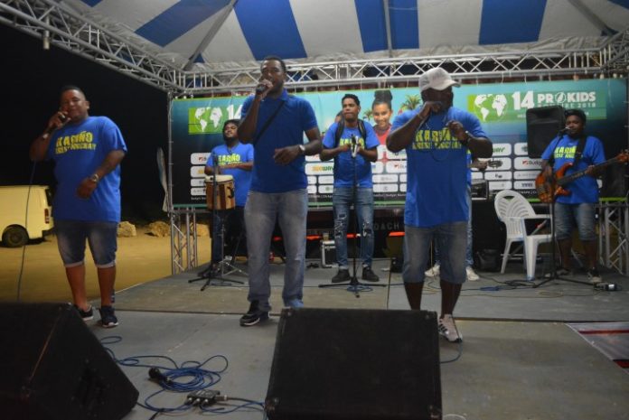 Aktuashon Grupo Kariño na Sorobon