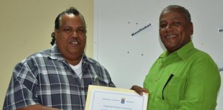 Jerry Domacassé 20 aña den gobièrnu