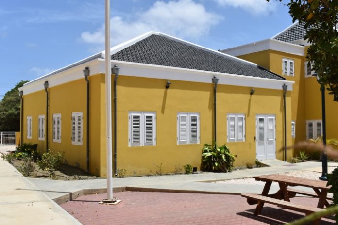 e edifisio banda di Pasadia Cocari na Rincon