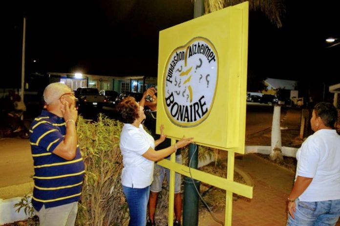 Bòrchi iluminá di Fundashon Alzheimer