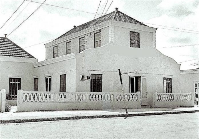 Kas di Cai Craane, welo di Romualdo (Tai) Coffi. Cai tabata tata di Federico Kusmus, tata di Romualdo.