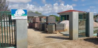 Drechando sentro di bario Amboina