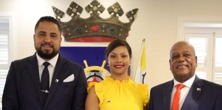 Diputado ta papia ku siudadano