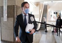 POLITIKA Pa debate Komishon di Corona Nòmber mayoria Parlamentario ta konosí