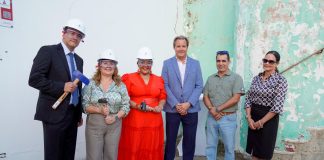 Asina duna inicio na e restauracion di e edificio historico aki Acto oficial di traspaso di Cas Veneranda