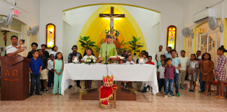 Diferente bendishon durante Santu Sakrifisio di Misa