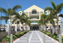 Paso históriko pa kuido di salú: Kuadro di registrashon statutario pa profeshonalnan médiko