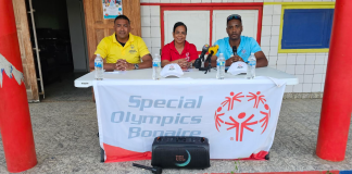 Djadumingu 8 di mart Walk-A-Thon anual di Special Olympics
