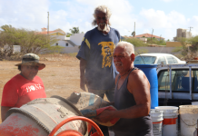 Papi Boezem ta duna su granito