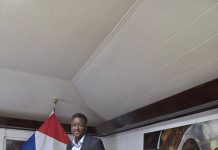 Ku ta afektá personal di Gobièrnu Matthew ta buska kontesta riba erornan ripití den salario