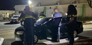 Dos menor di edat detené pa poseshon arma di kandela