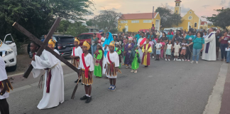 Kaminda di krus bibu den Rincon