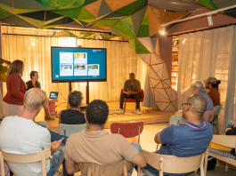 Diskushon fuerte durante enkuentro periodístiko