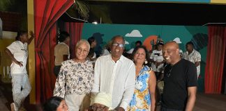 Denise de Jongh ku su invitadonan