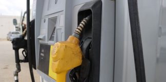Entrante 24 di aprel 2026 Adaptashon di preis di kombustibel