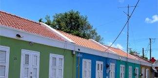 Di Otrobanda Mi ta?(2): Otrobanda ta mas ku un adrès!
