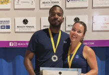 Jerry Fritszgerald Lomp i Susan Wolters ta gana promé torneo tènis di bich kombiná