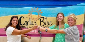Cactus Blue ta kambia di doño