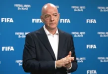 Infantino ta papia pa promé biá tokante plan benta Kopa Mundial: “Oportunidat úniko no obligashon”