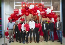 Digicel selebrรก gran apertura di tienda nobo na Sambil