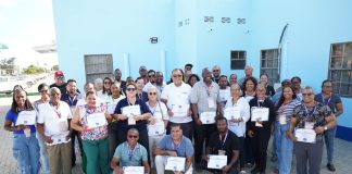 Entrega di sertifikado kurso Shopsteward Básiko i Negosashon