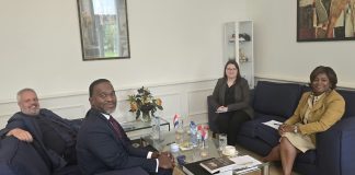 Minister Plenipotensiario a reuní ku Gobernador Baly