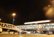 Kontroladónan di tráfiko aéreo Belga tin planiá pa wèlga un luna