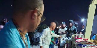 Rafael Santana ku donashon na pueblo