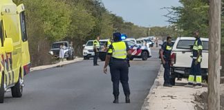 Aksidente entre motosaikel i kabritu